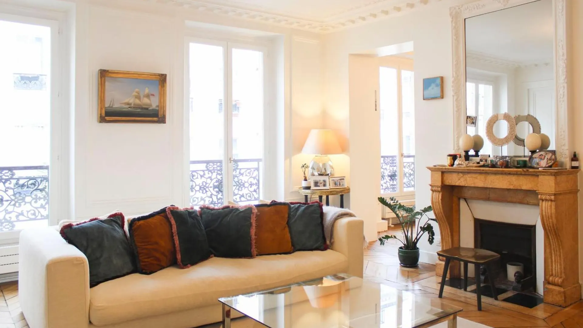 Cozy Haussmanian Flat In The Heart Of Paris Daire