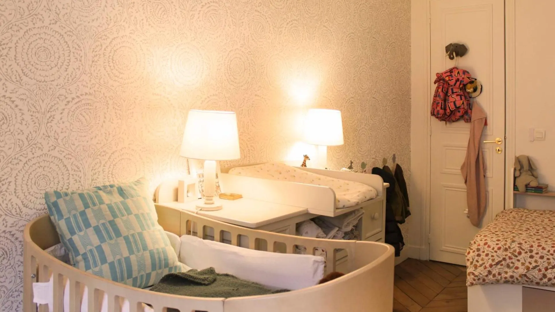 Cozy Haussmanian Flat In The Heart Of Paris Daire